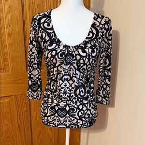 New York & Company Black and Cream Patterned Blouse